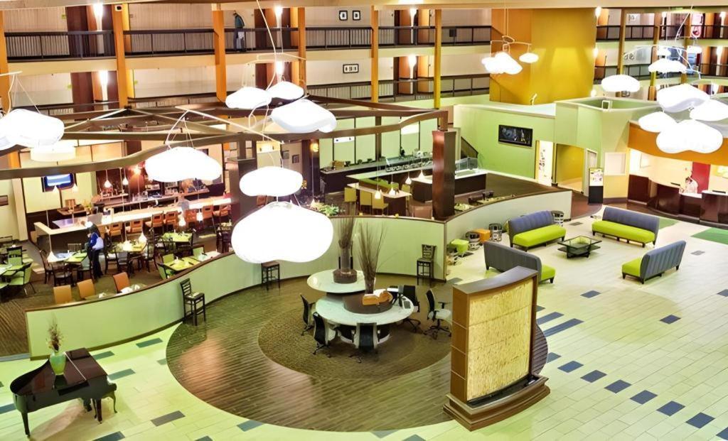 Clarion Hotel & Suites Conference Center Memphis Airport Ngoại thất bức ảnh